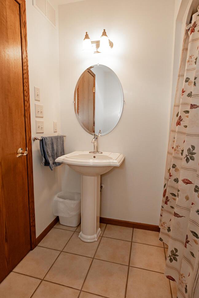 W574 Castlerock LANE