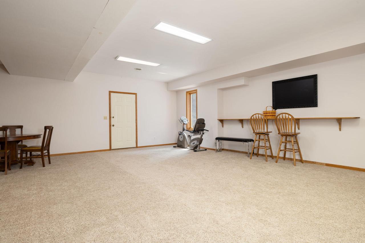 419 Highland Meadows DRIVE