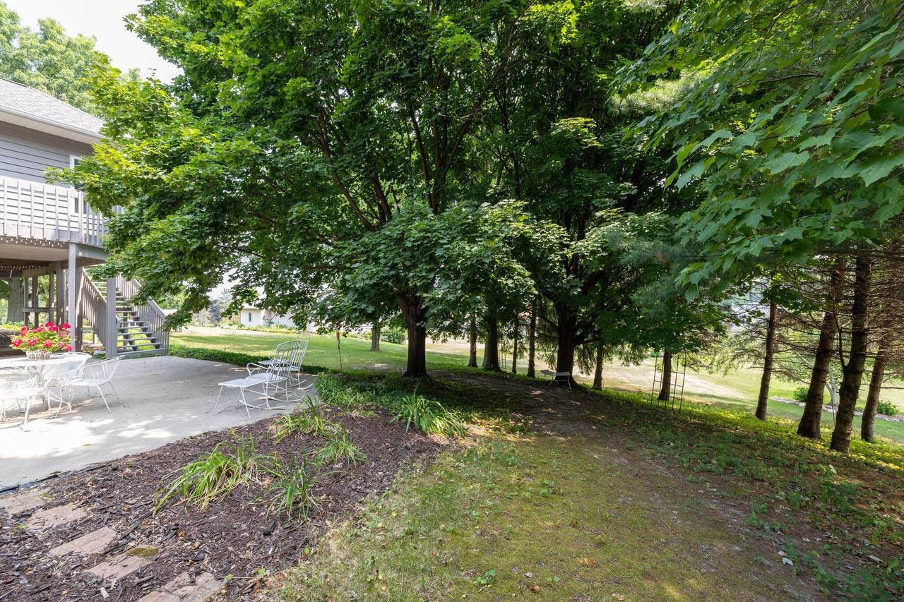 419 Highland Meadows DRIVE