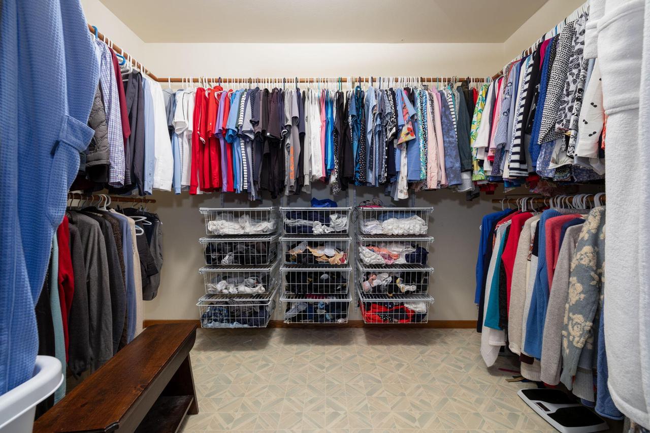 419 Highland Meadows DRIVE