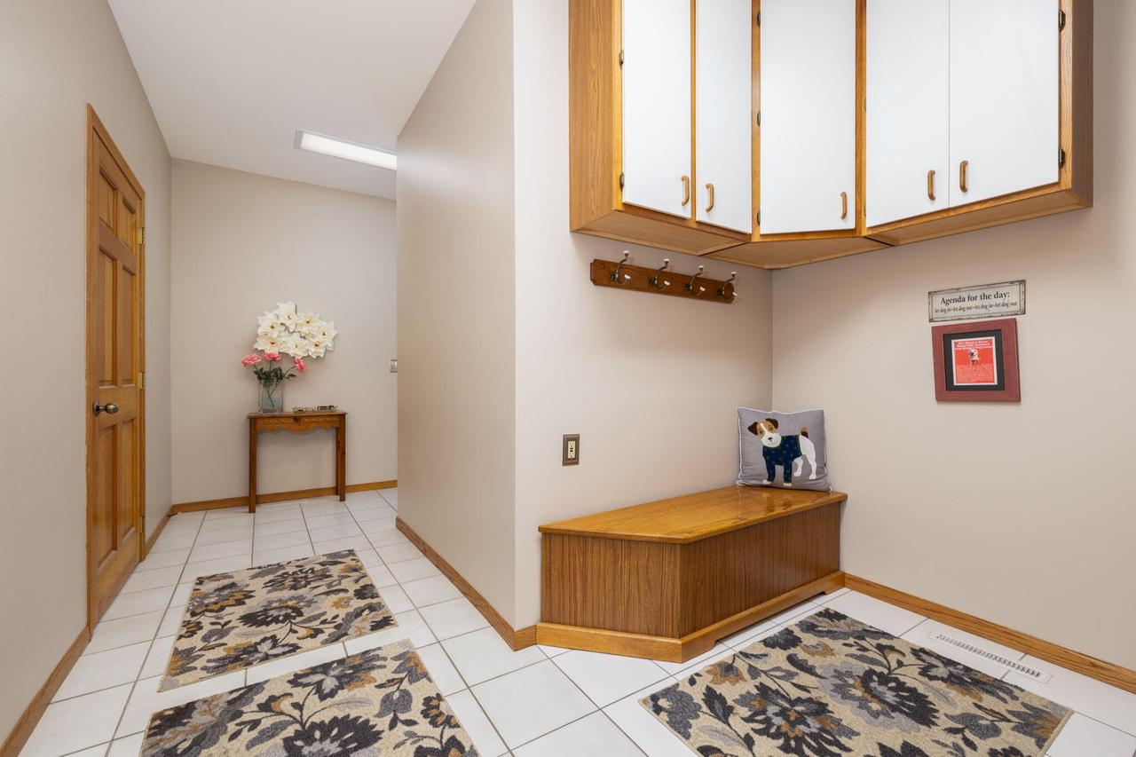 419 Highland Meadows DRIVE