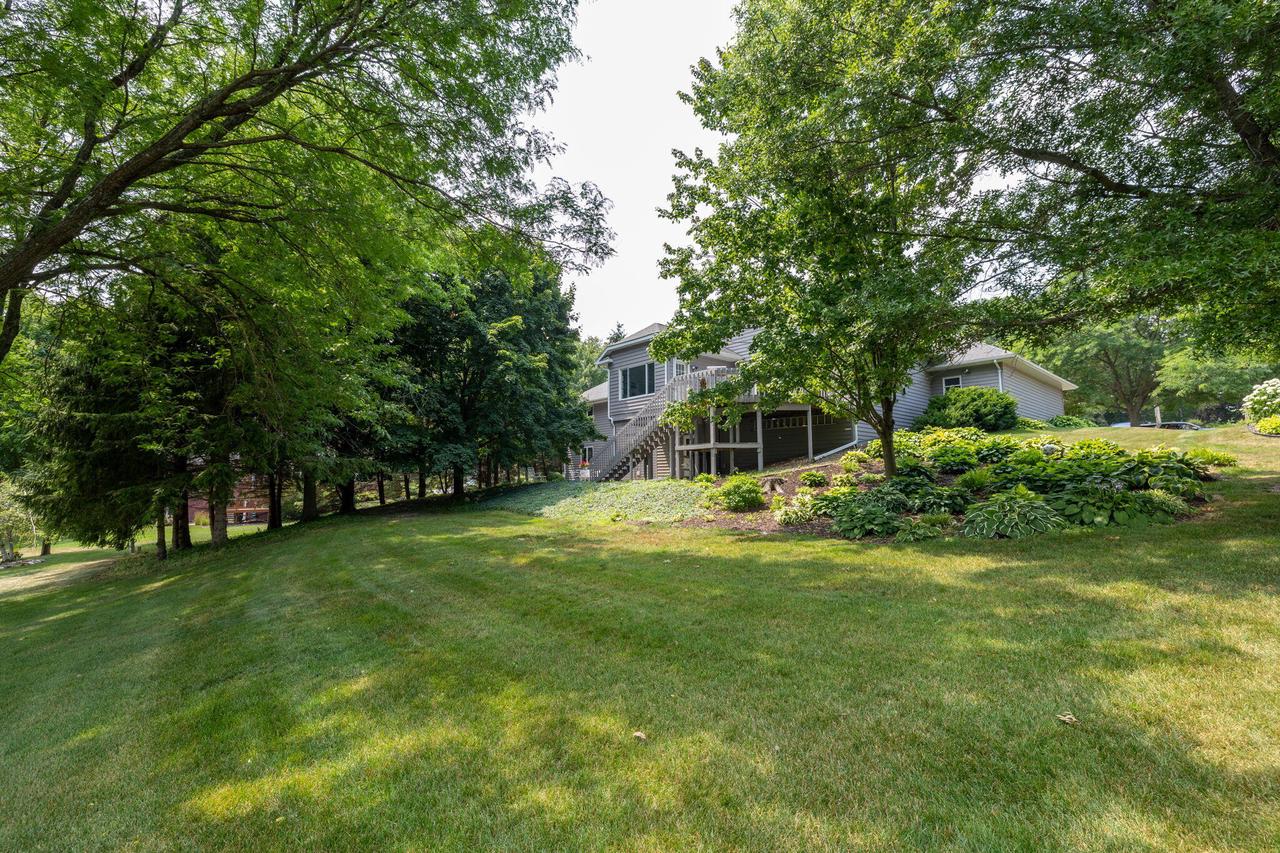 419 Highland Meadows DRIVE