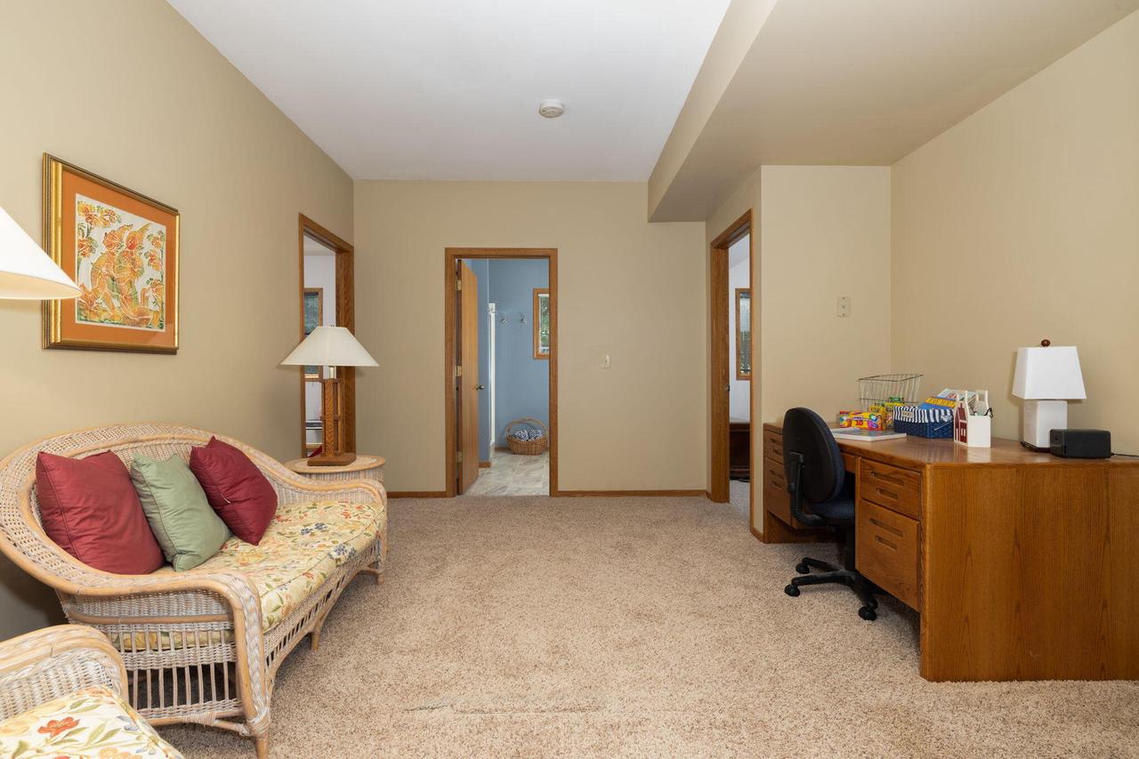 419 Highland Meadows DRIVE