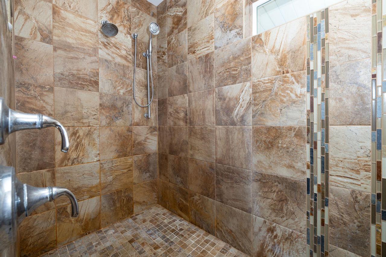 419 Highland Meadows DRIVE