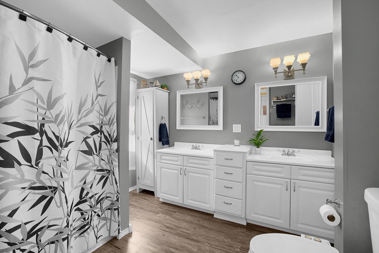 1806 Redfield STREET