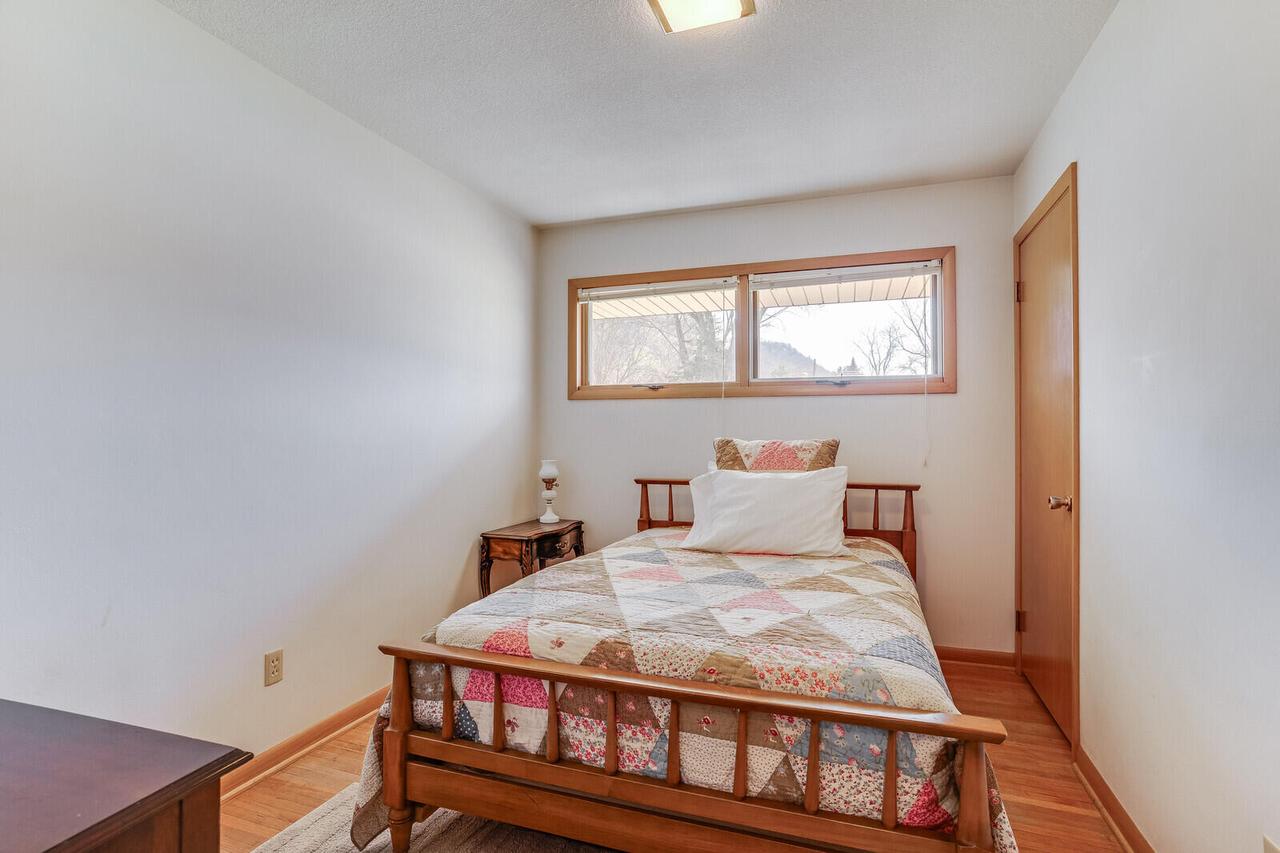 2821 Blackhawk PLACE