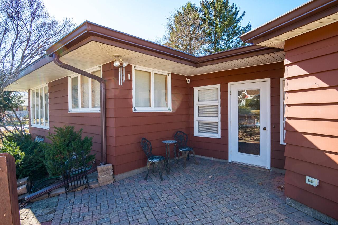 2821 Blackhawk PLACE