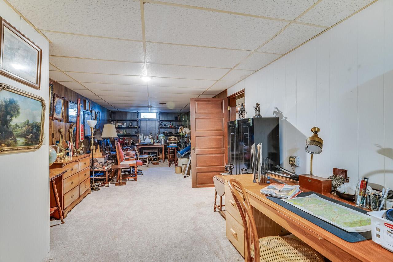 2821 Blackhawk PLACE