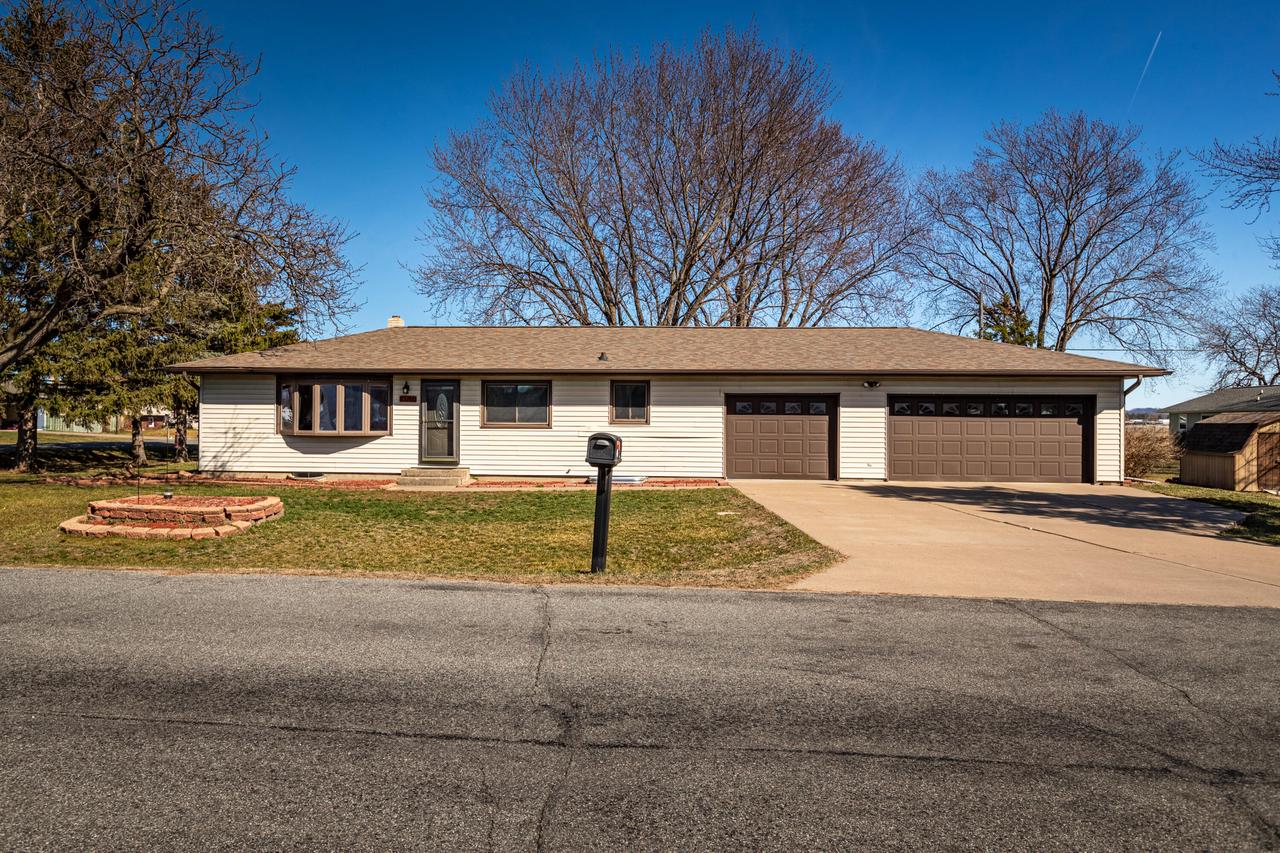 N5760 Lake Park DRIVE