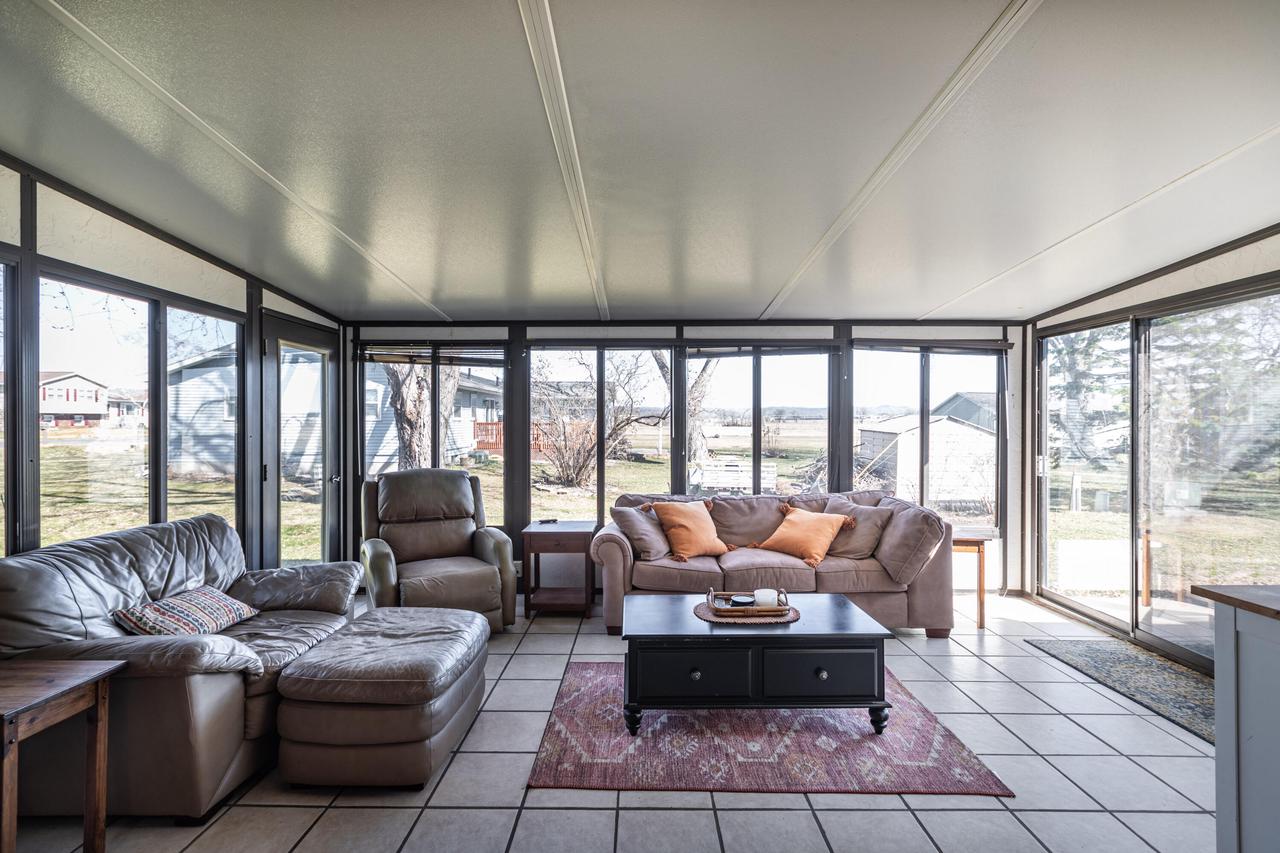 N5760 Lake Park DRIVE