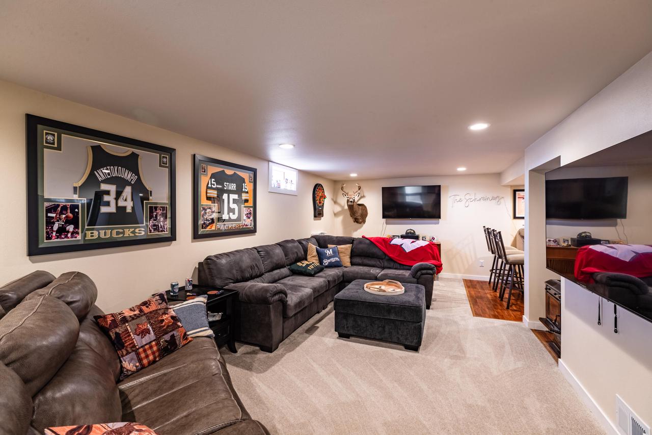 N5760 Lake Park DRIVE