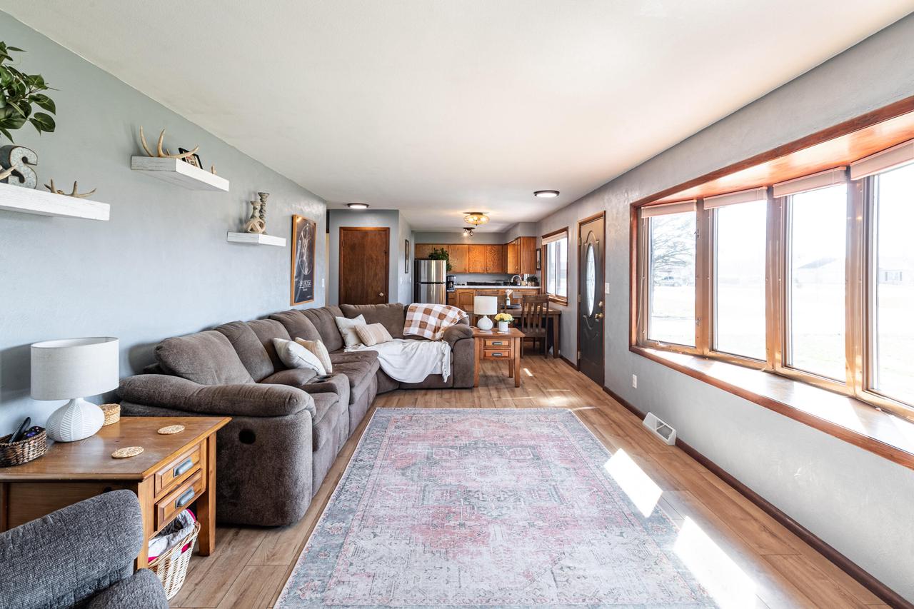 N5760 Lake Park DRIVE