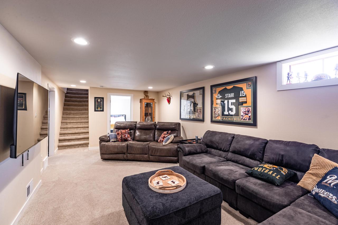 N5760 Lake Park DRIVE