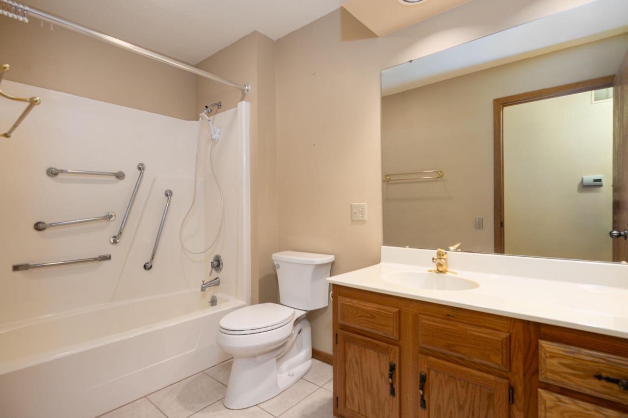 N3546 Chipmunk COURT