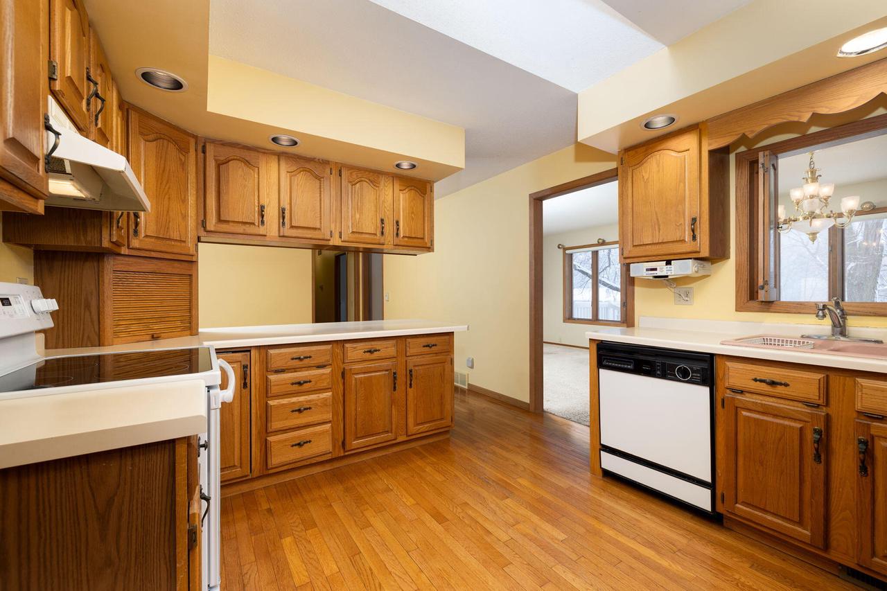 N3546 Chipmunk COURT