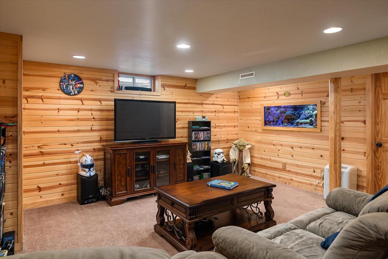 408 4th STREET NORTH North