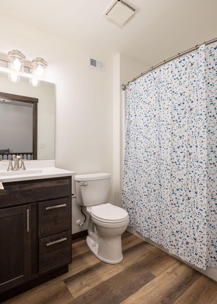 916 12th AVENUE SOUTH South