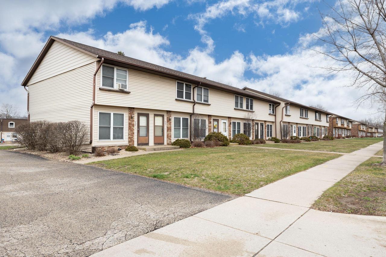 916 12th AVENUE SOUTH South