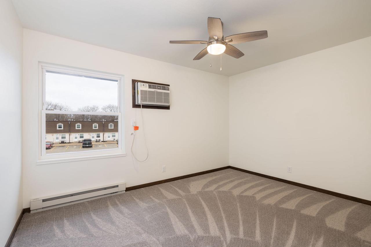 916 12th AVENUE SOUTH South