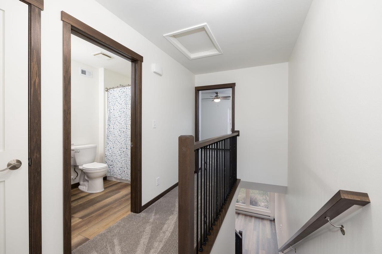 916 12th AVENUE SOUTH South