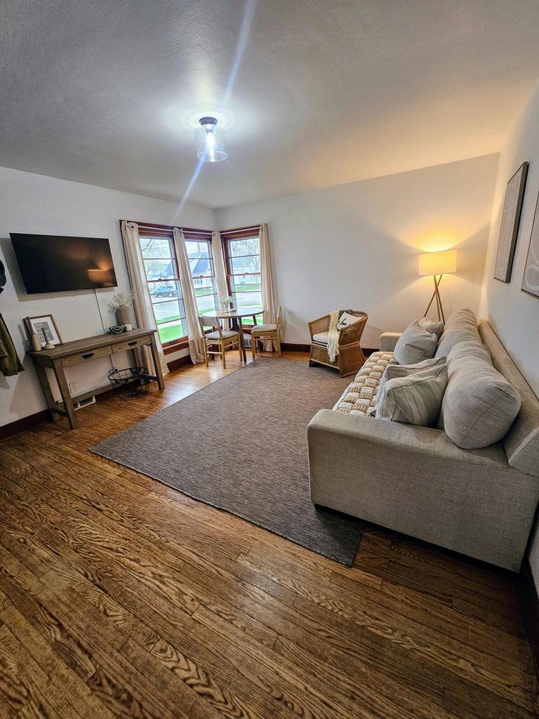 2120 15th PLACE SOUTH South