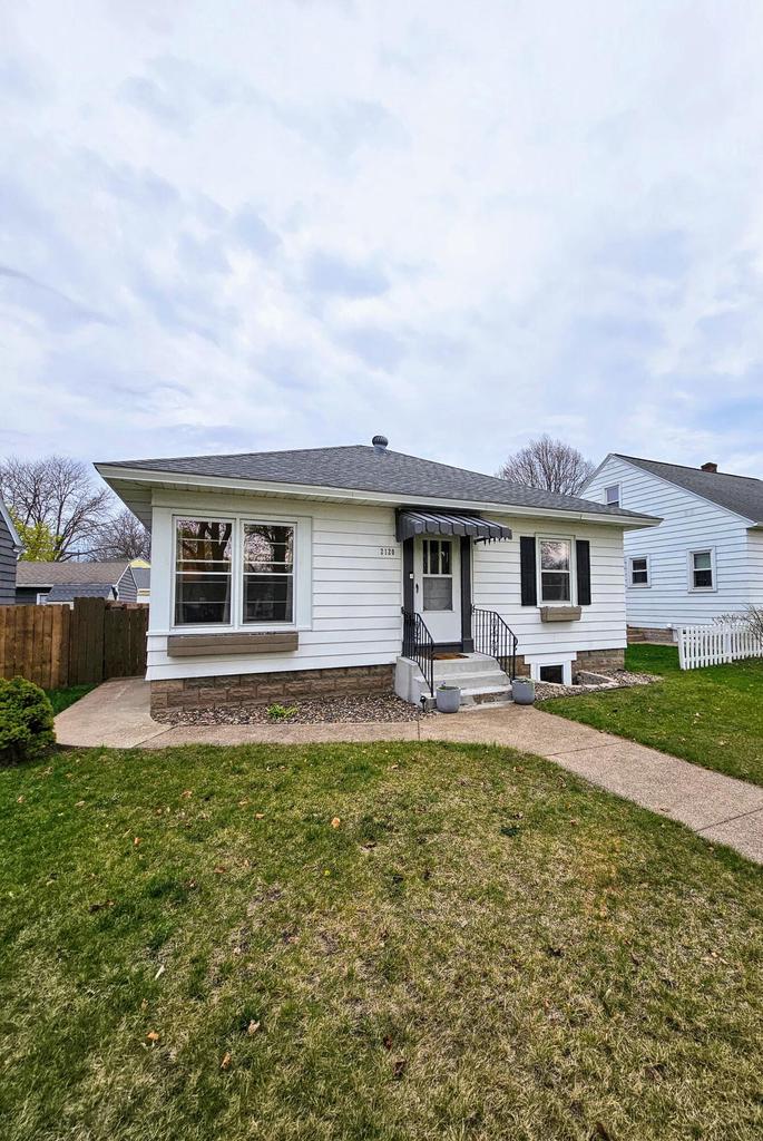 2120 15th PLACE SOUTH South