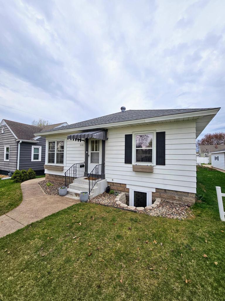 2120 15th PLACE SOUTH South