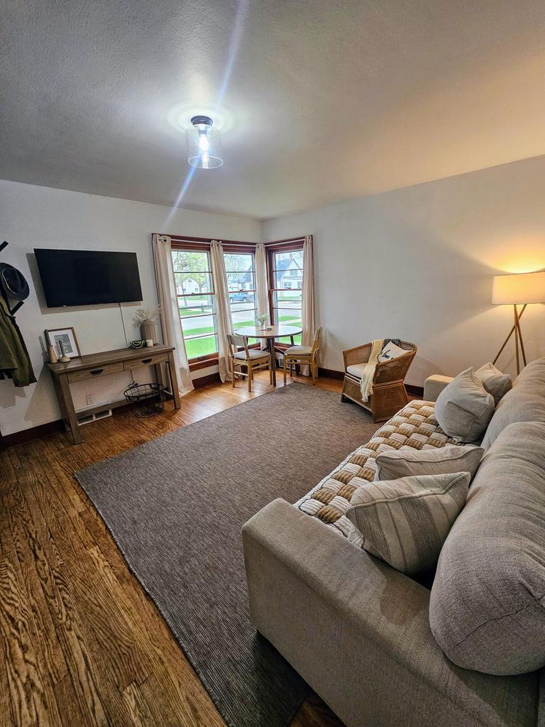 2120 15th PLACE SOUTH South