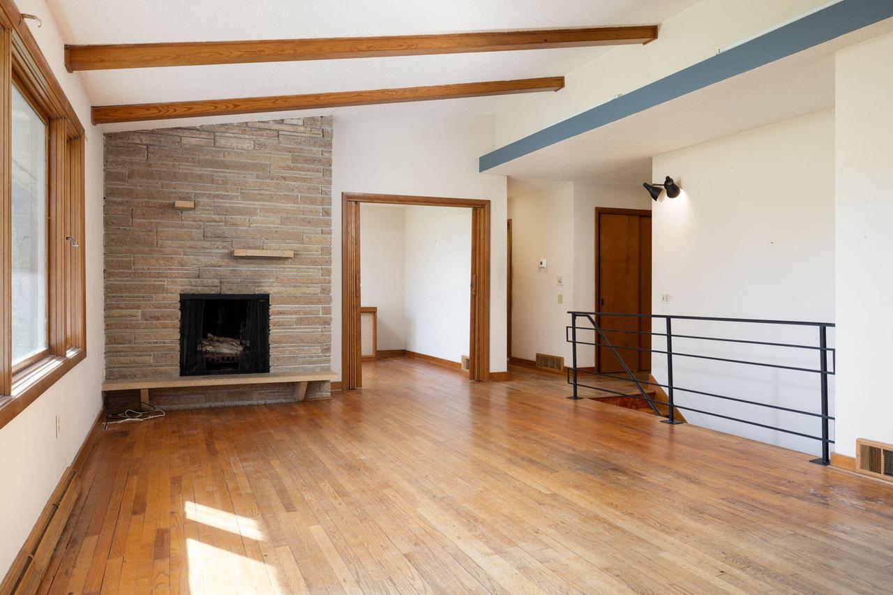 W5826 Coulee Springs LANE