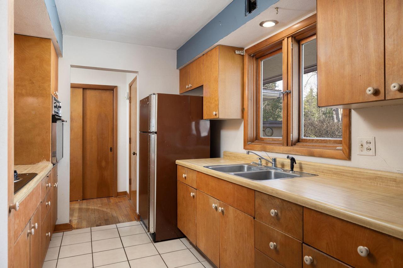 W5826 Coulee Springs LANE