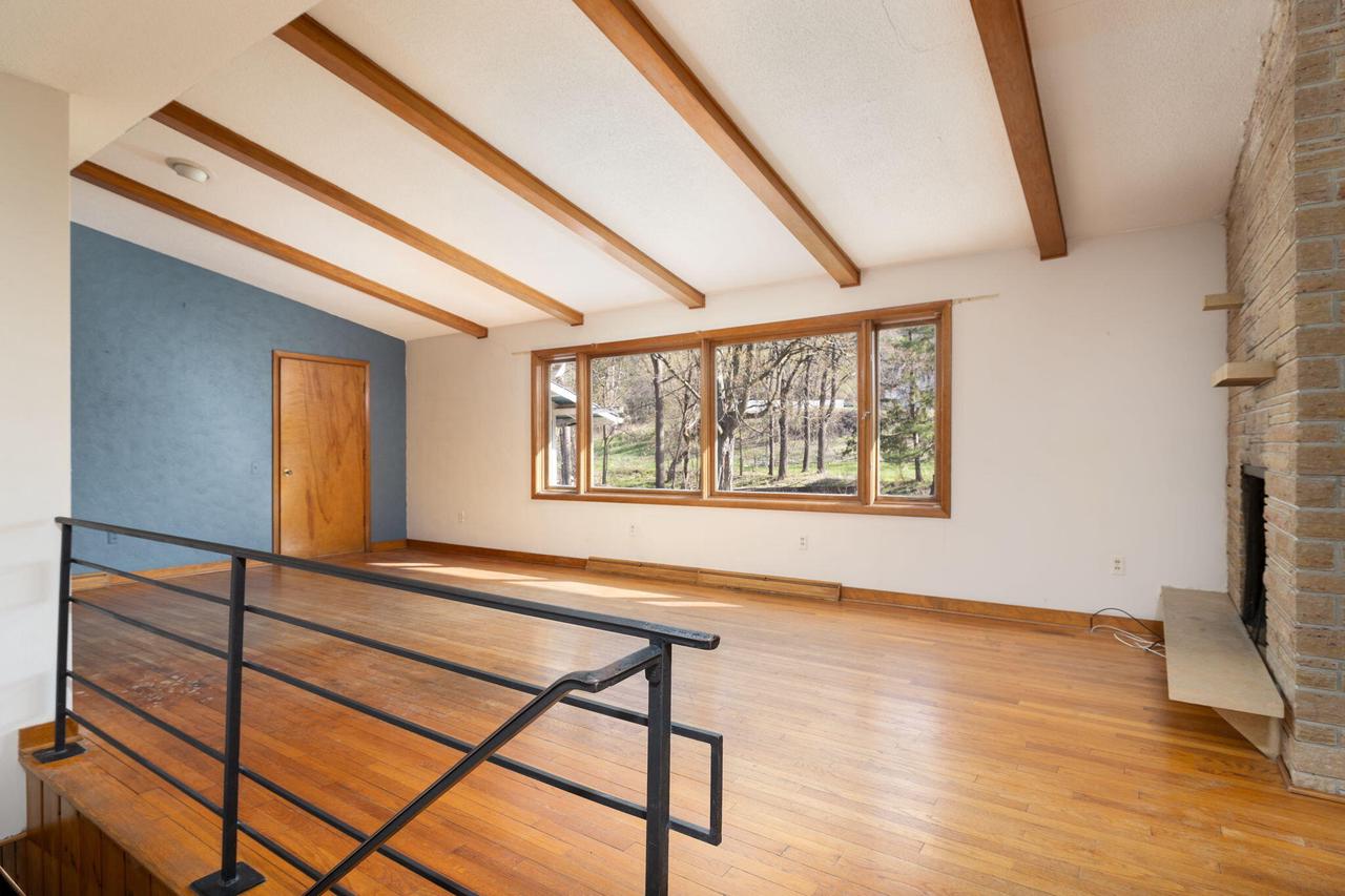 W5826 Coulee Springs LANE