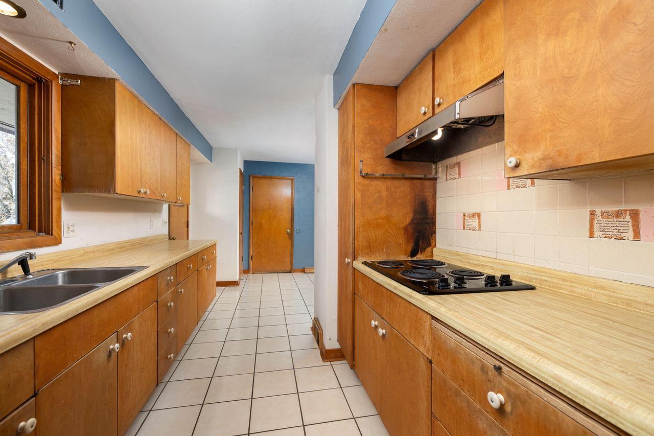 W5826 Coulee Springs LANE