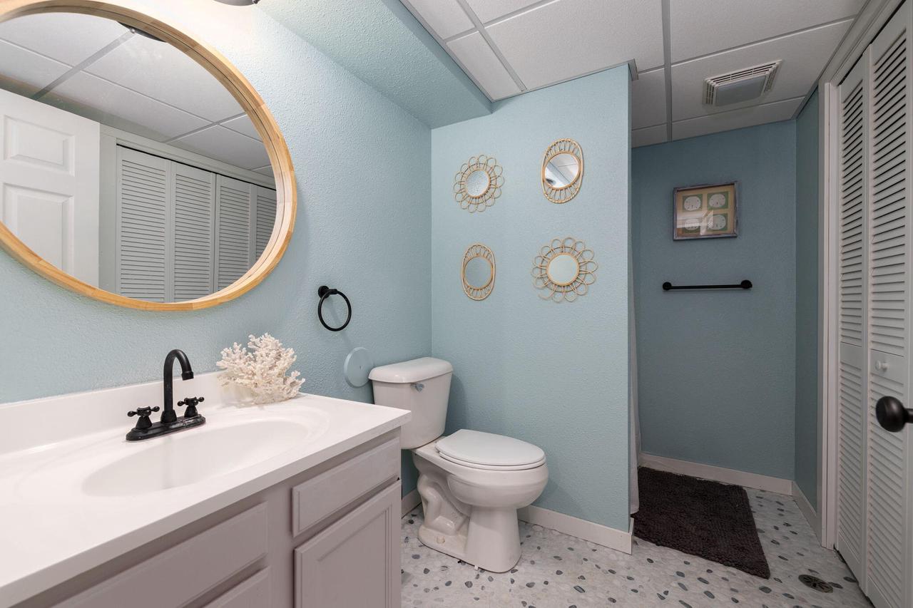 3362 East AVENUE SOUTH South