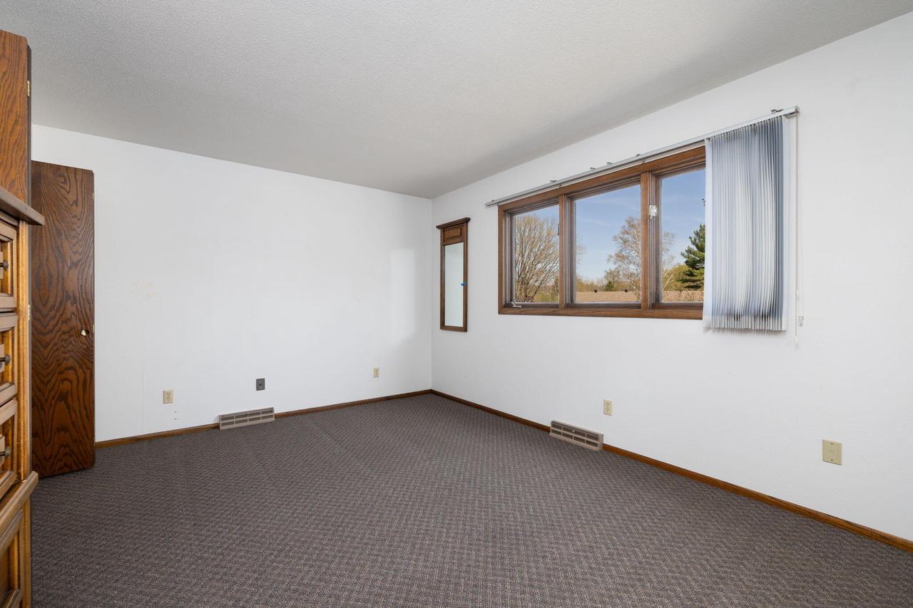 N1110 Bloomer Mill ROAD