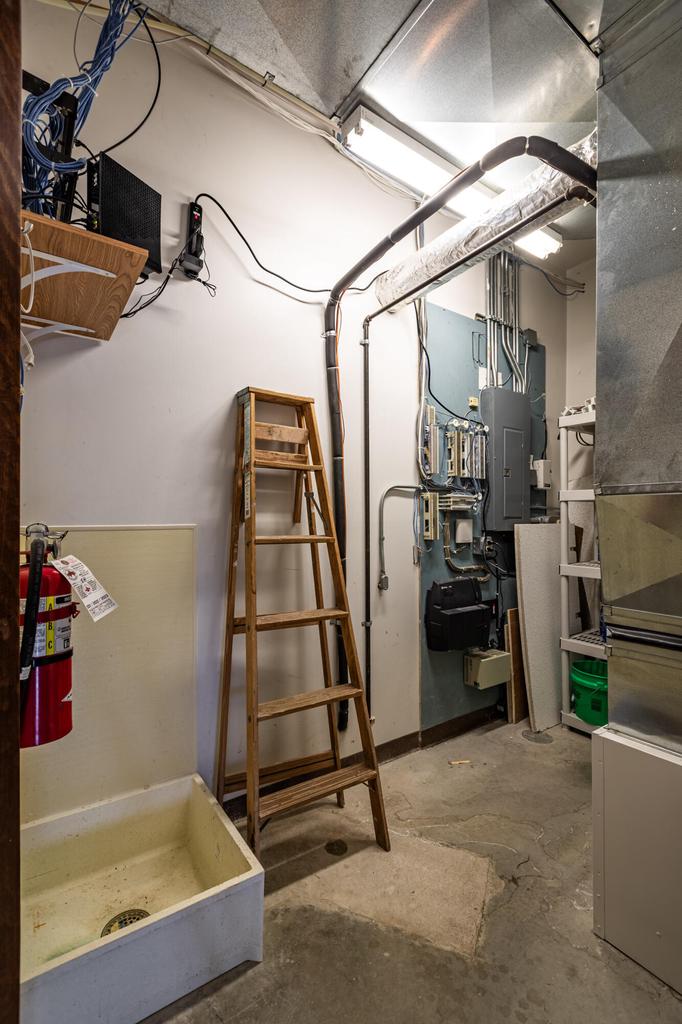 927 Riders Club ROAD