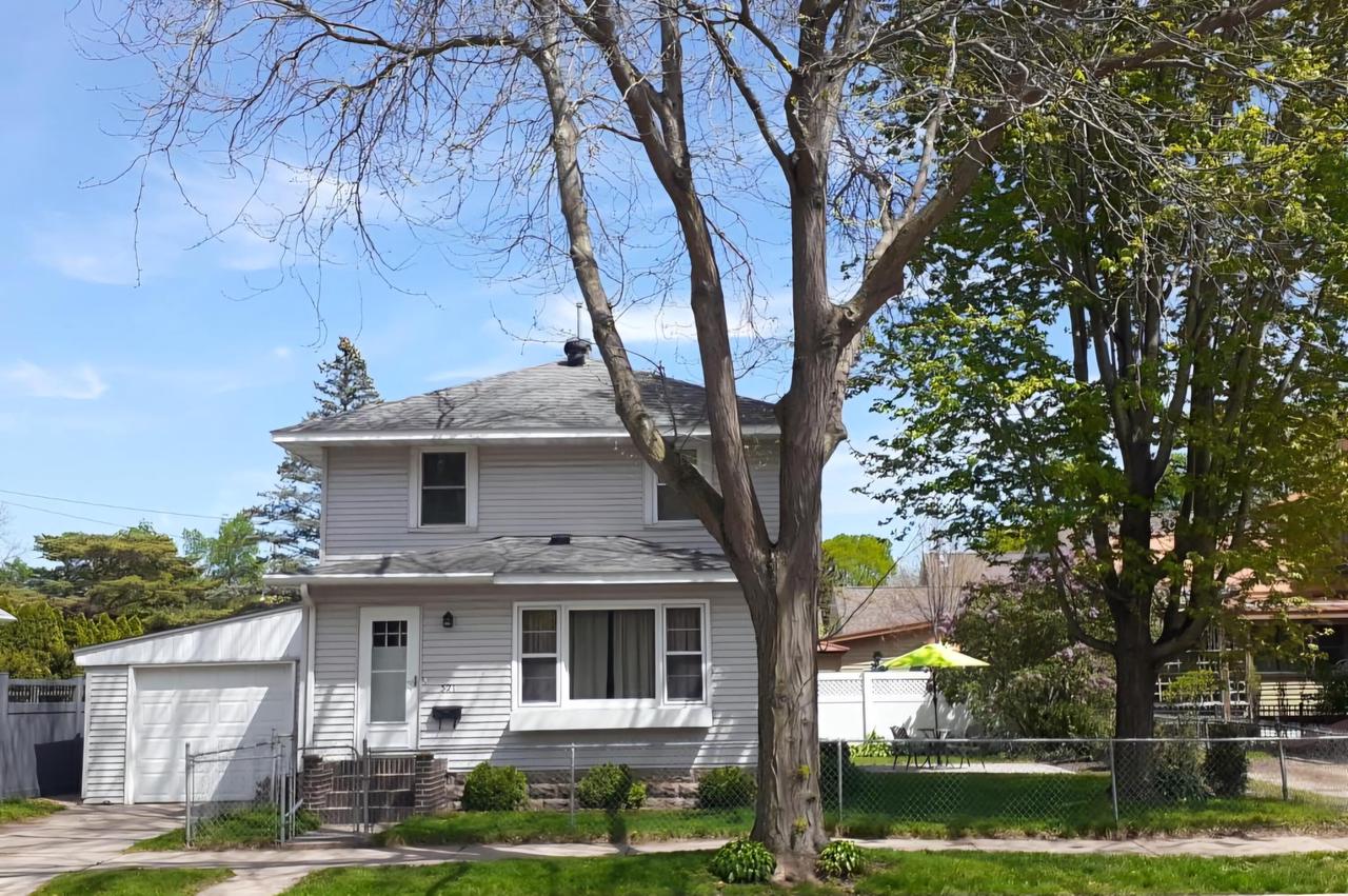 521 14th STREET SOUTH South