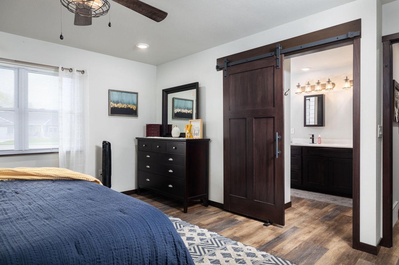 2302 John Leis STREET