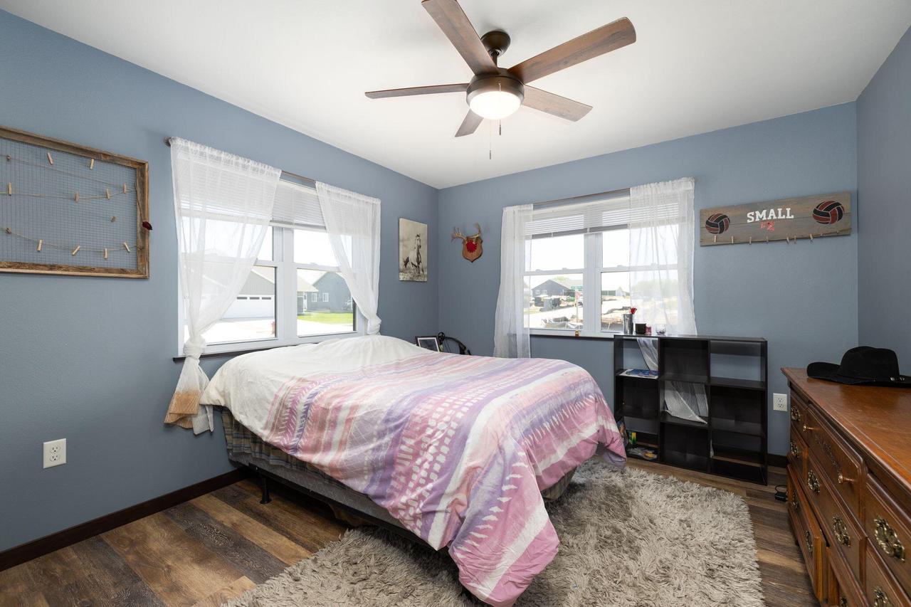 2302 John Leis STREET