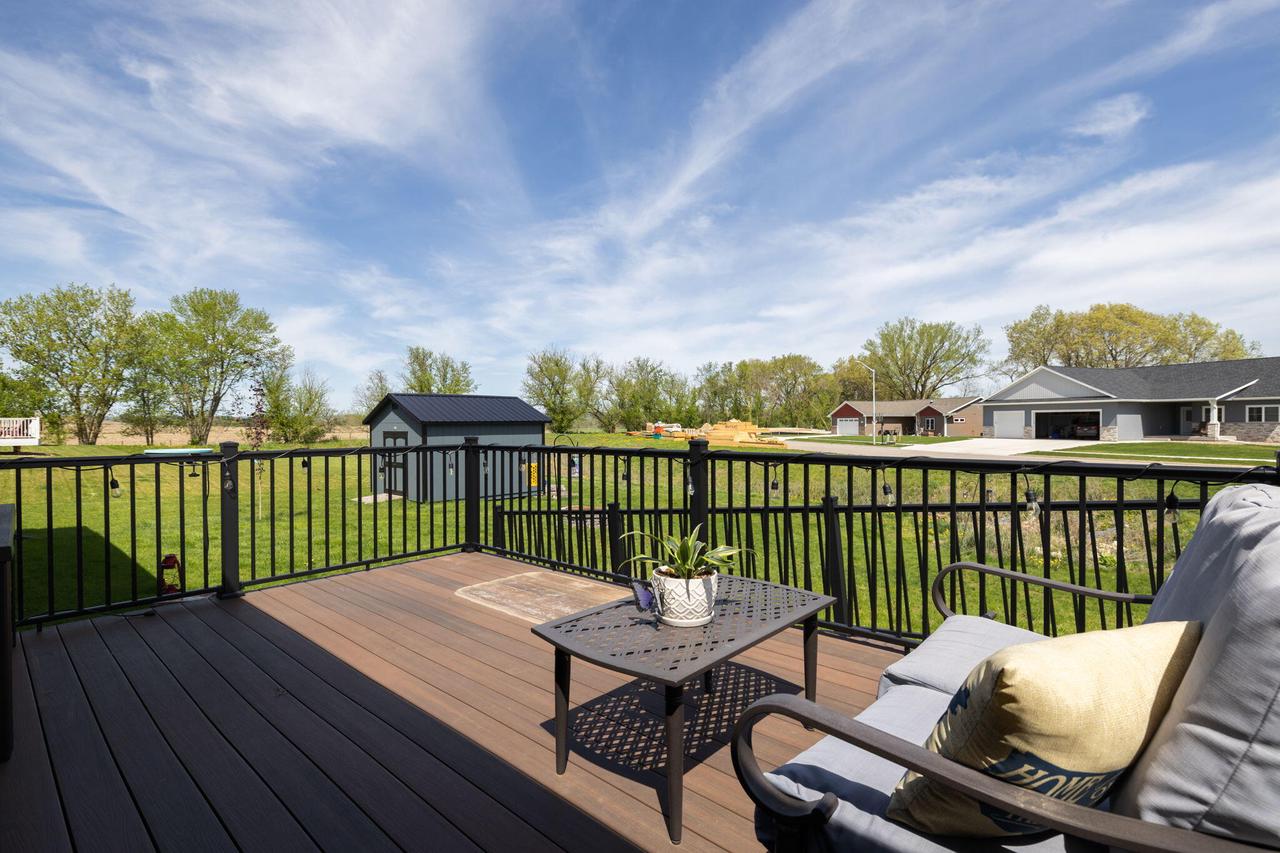 2302 John Leis STREET