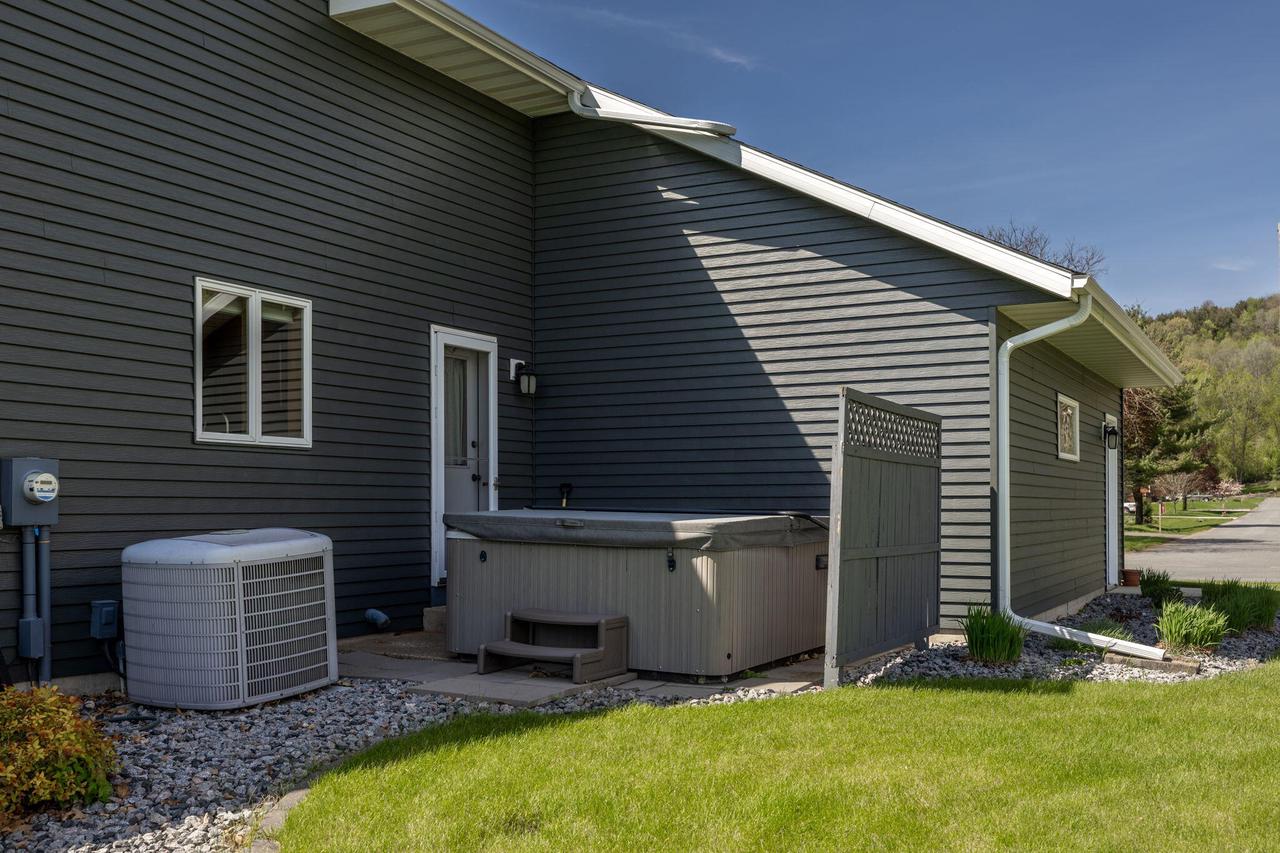 N5601 Cheyenne DRIVE