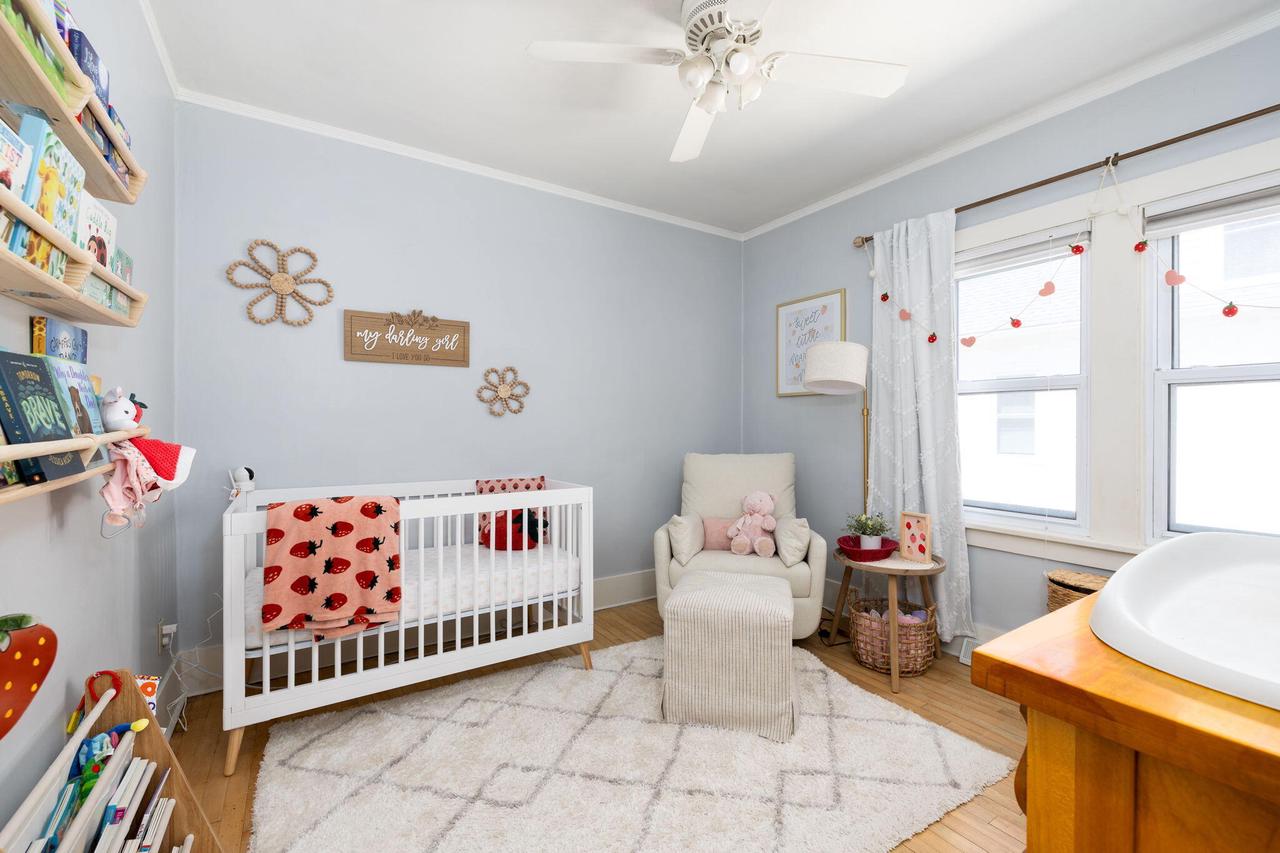 1225 East AVENUE SOUTH South