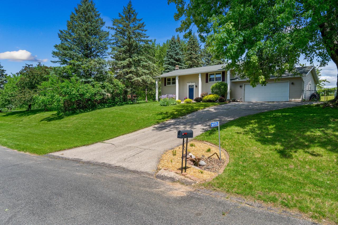 W4978 Woodhaven DRIVE