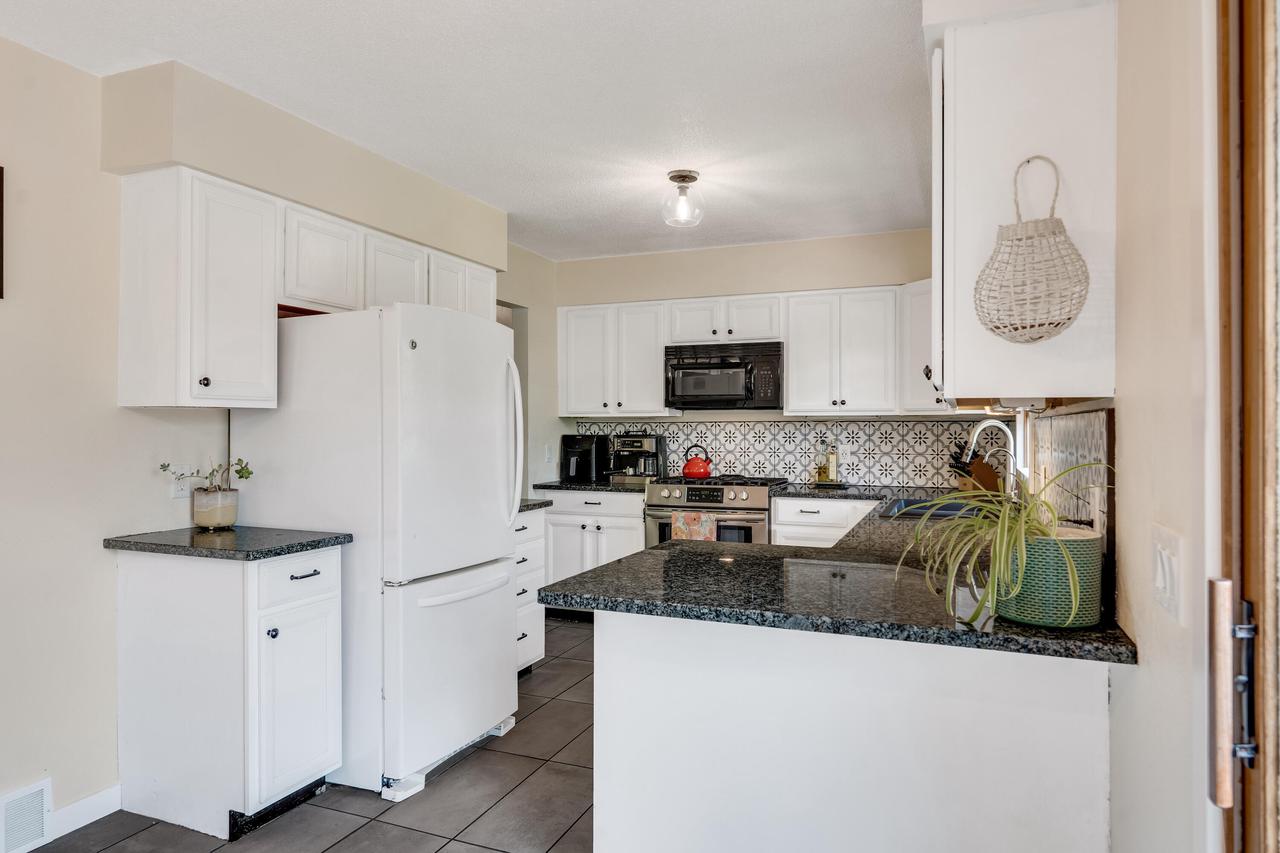 W4978 Woodhaven DRIVE