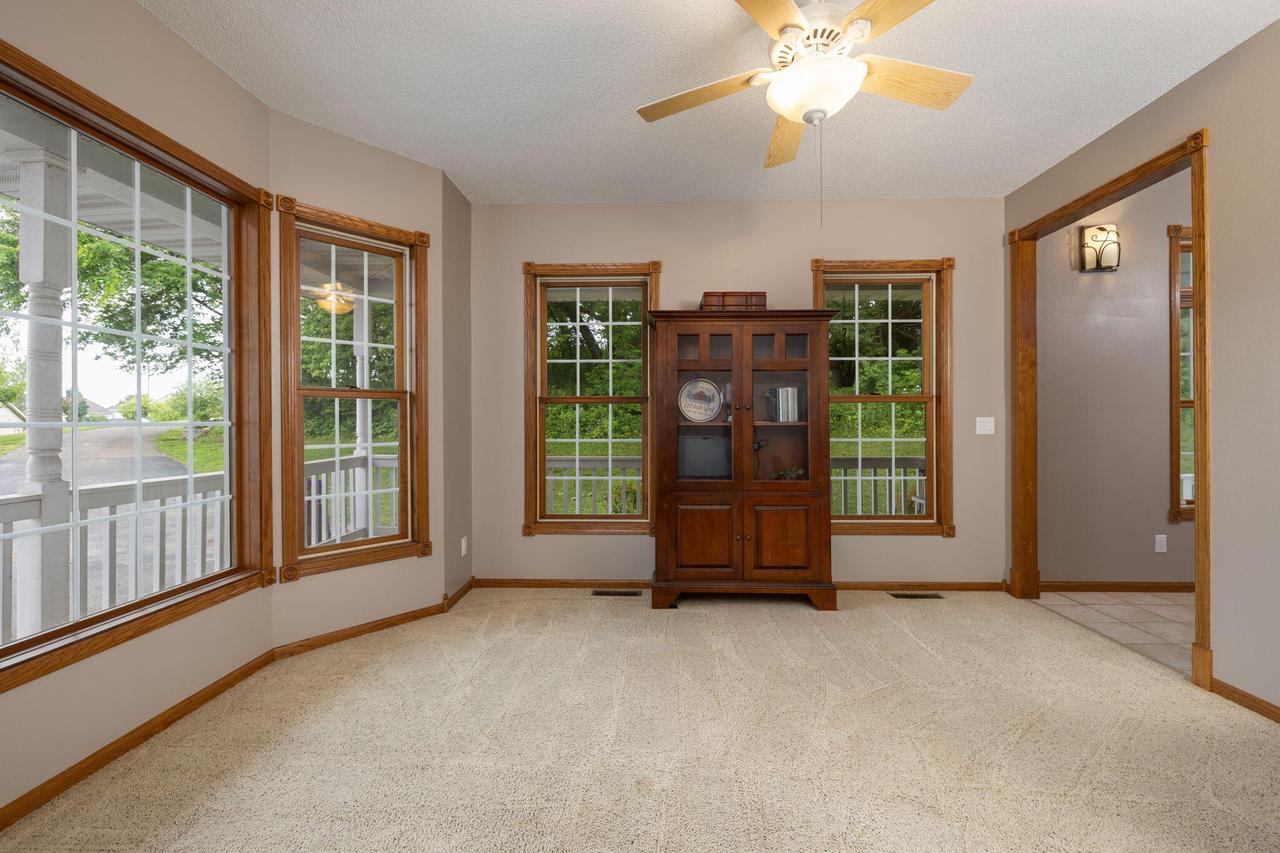 21340 Wolfe Run LANE