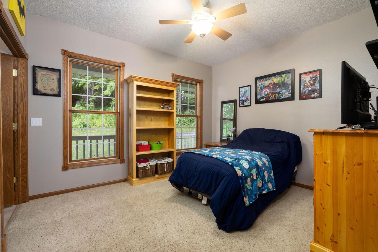 21340 Wolfe Run LANE