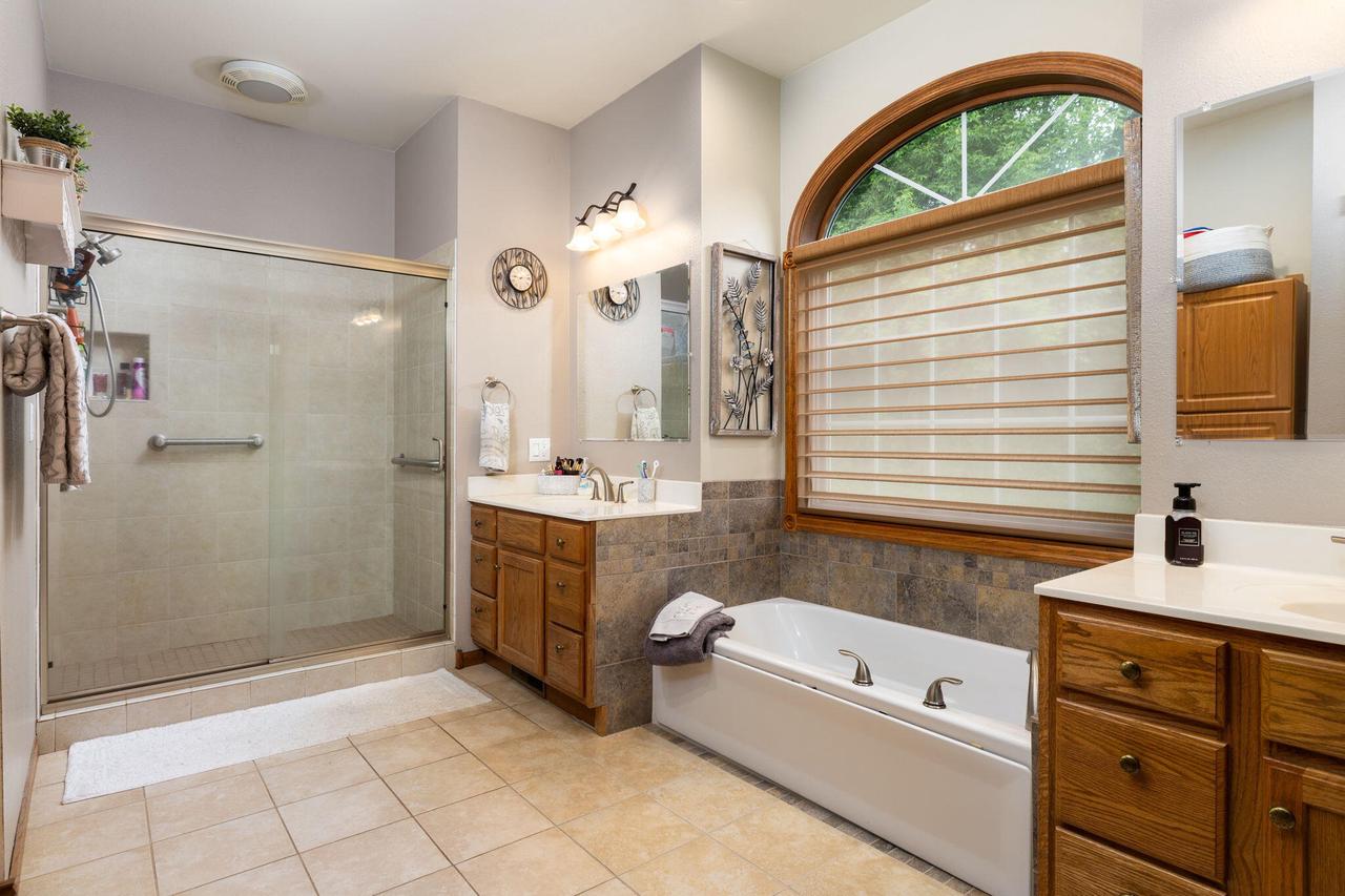 21340 Wolfe Run LANE