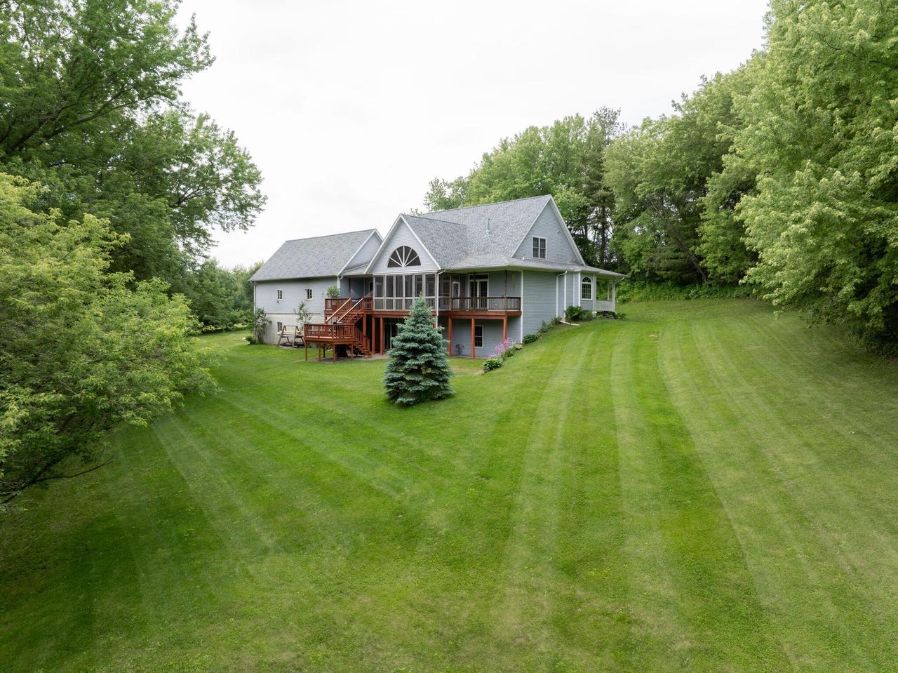 21340 Wolfe Run LANE