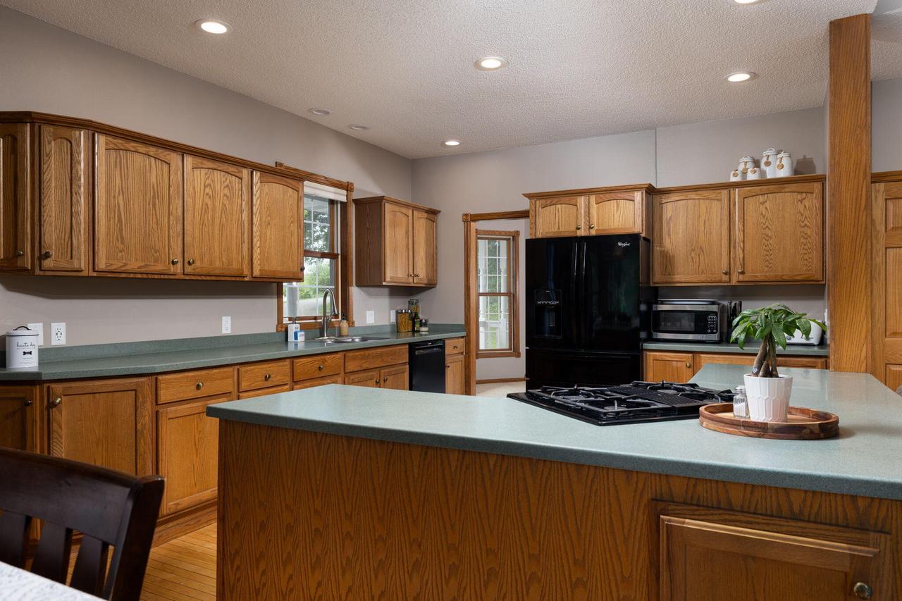 21340 Wolfe Run LANE