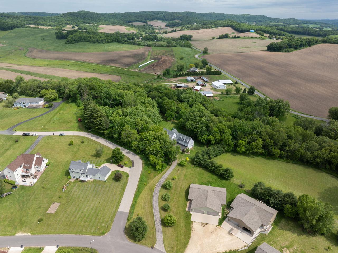 21340 Wolfe Run LANE