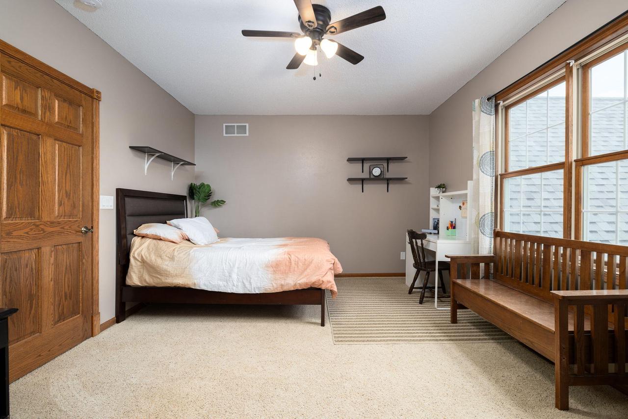 21340 Wolfe Run LANE